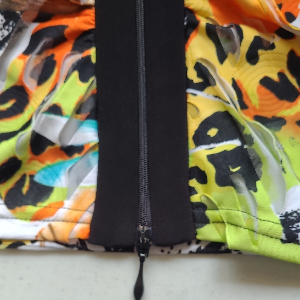Joseph Ribkoff Vibrant Print Zipper Blouse Jacket Top Black Trim - Picture 7 of 9